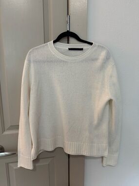 Jenni Kayne Classic Crewneck Women's Sweater in Cream